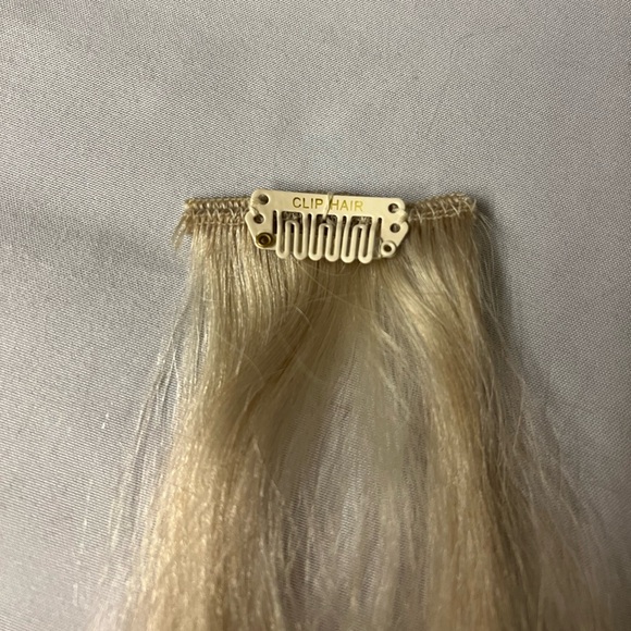 Cliphair Extensions Ice Blonde 16” - Picture 4 of 5